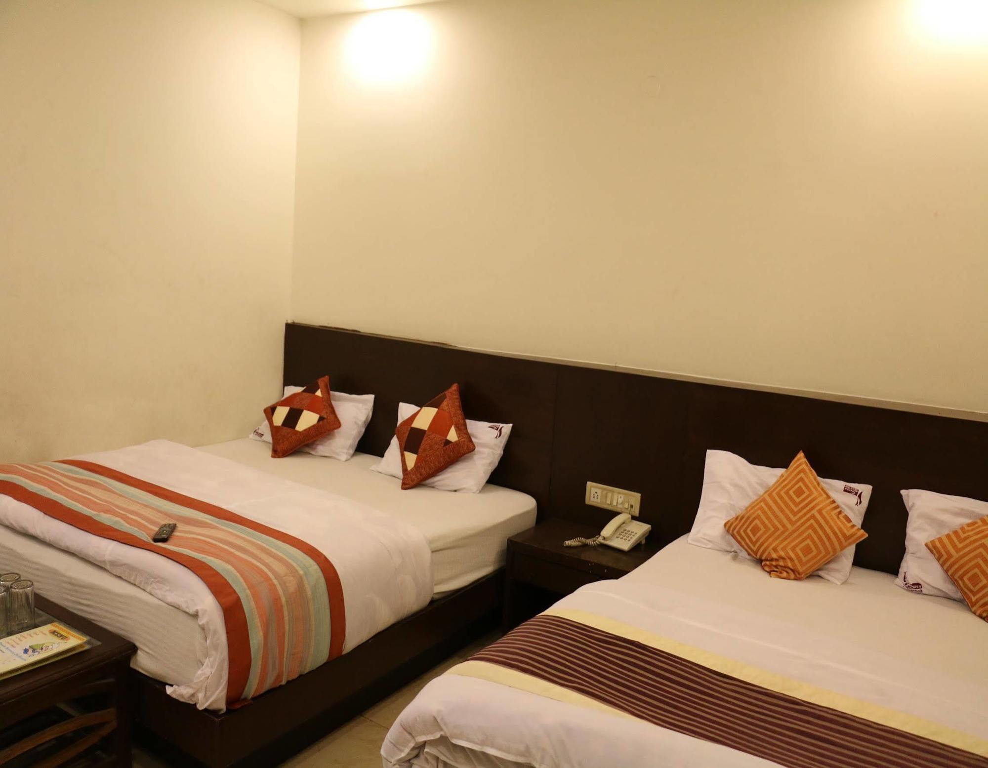 Hotel Seven Seas Inn 新德里 外观 照片