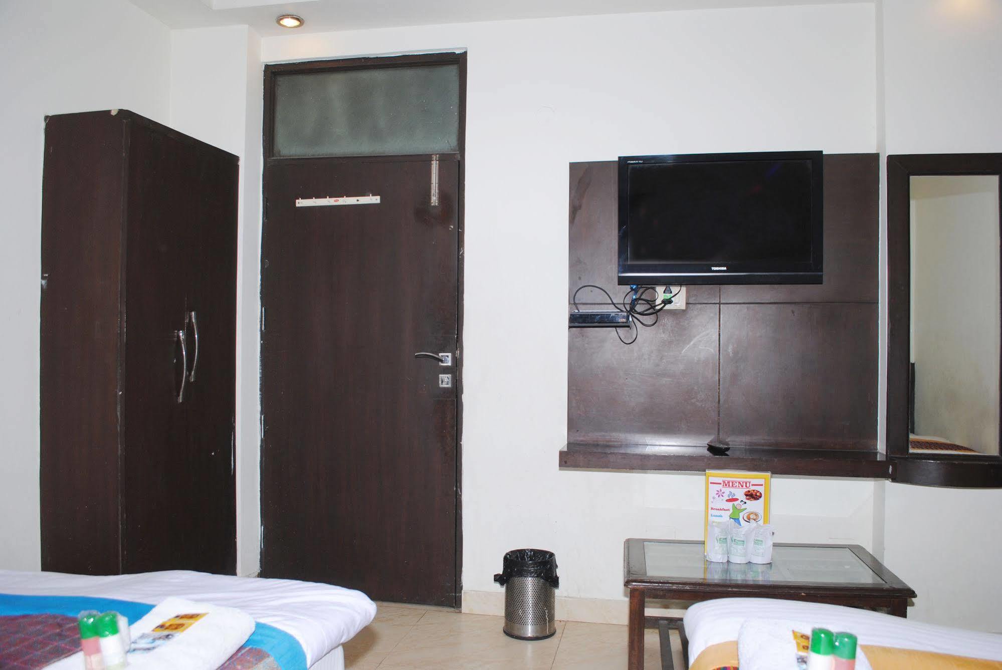 Hotel Seven Seas Inn 新德里 外观 照片