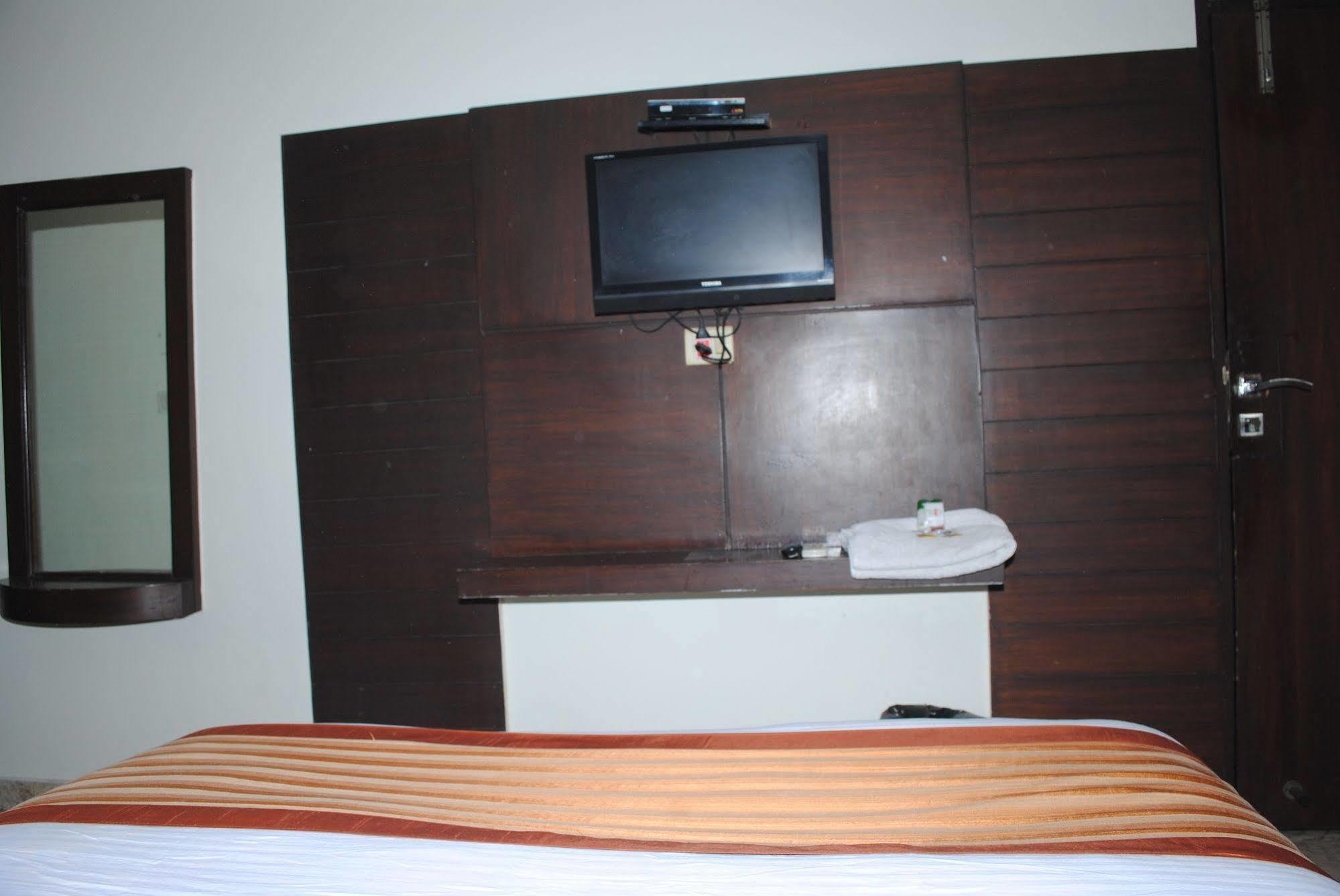 Hotel Seven Seas Inn 新德里 外观 照片