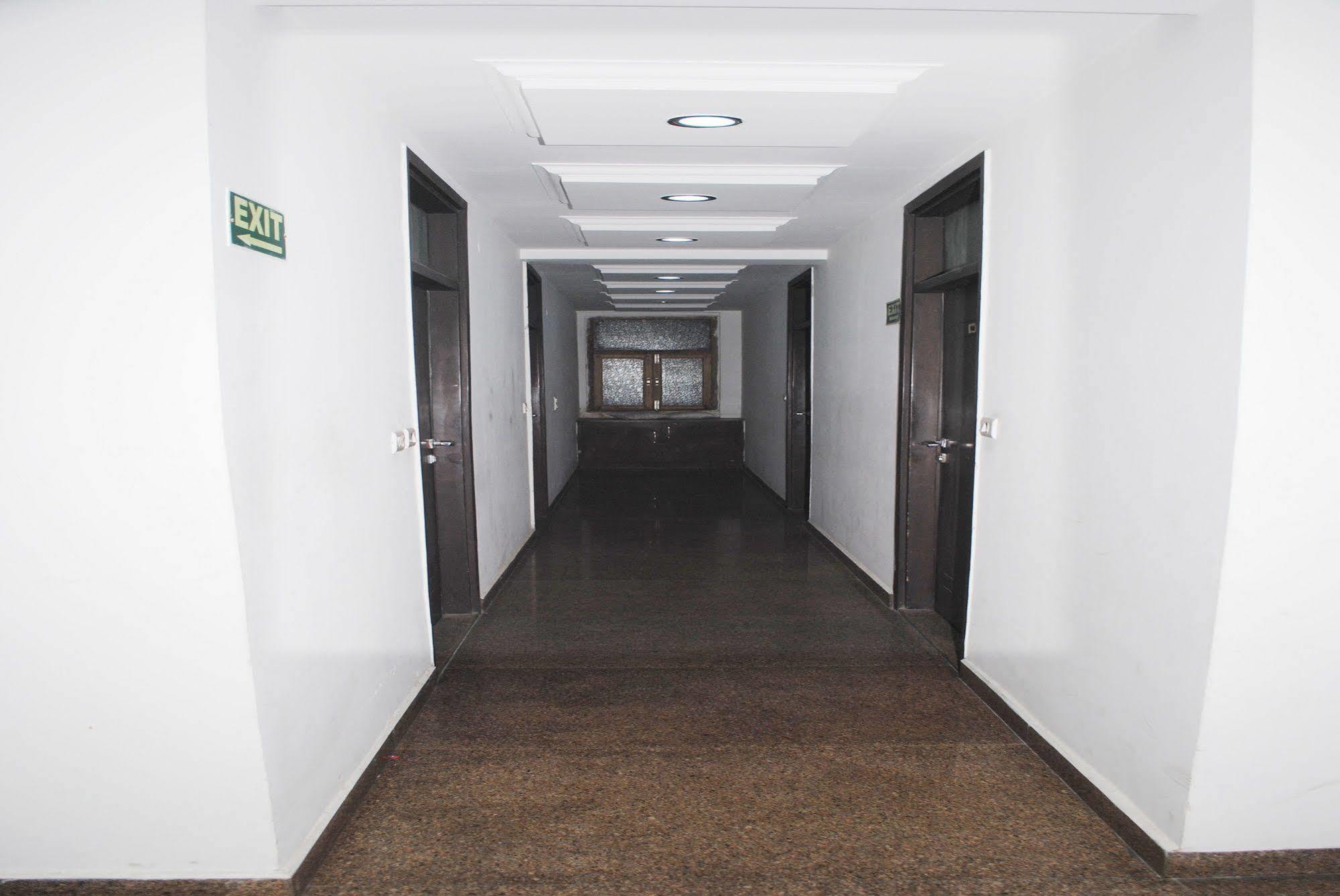 Hotel Seven Seas Inn 新德里 外观 照片